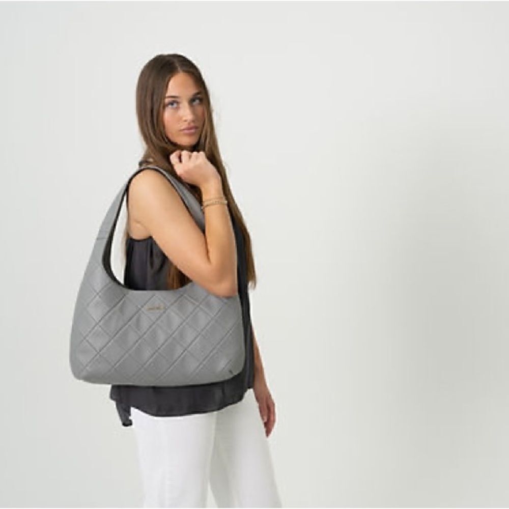Kelly Tooke Medium Vivi Shoulder Bag (Quilted Gray)